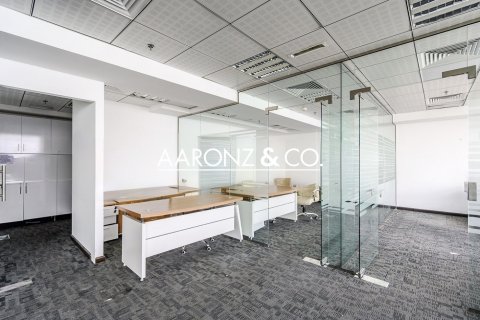 Office in Jumeirah Lake Towers, Dubai 164 sq.m. № 95349