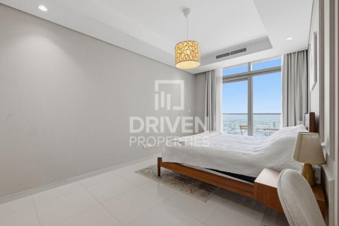 Apartment in Paramount Tower Hotel & Residences, Business Bay, Dubai 1 bedroom, 90.49 sq.m. № 129277 - photo 7
