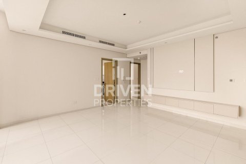Apartment in Paramount Tower Hotel & Residences, Business Bay, Dubai 2 bedrooms, 119.84 sq.m. № 129274 - photo 8