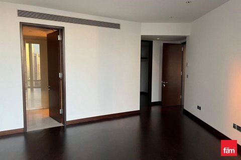 Apartment in Downtown Dubai (Downtown Burj Dubai), Dubai 2 bedrooms, 152.3 sq.m. № 59133 - photo 4