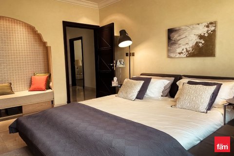 Villa in Palm Jumeirah, Dubai 4 bedrooms, 657.7 sq.m. № 59132 - photo 18