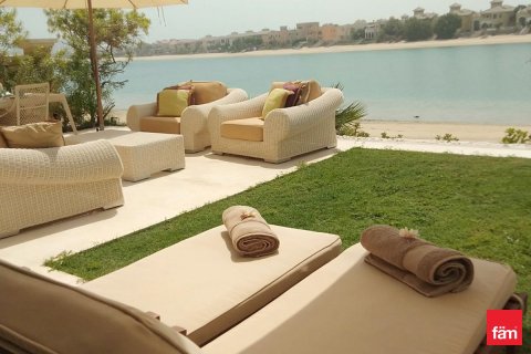 Villa in Palm Jumeirah, Dubai 4 bedrooms, 657.7 sq.m. № 59132 - photo 7