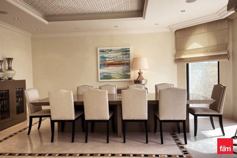 Villa in Palm Jumeirah, Dubai 4 bedrooms, 657.7 sq.m. № 59132 - photo 6
