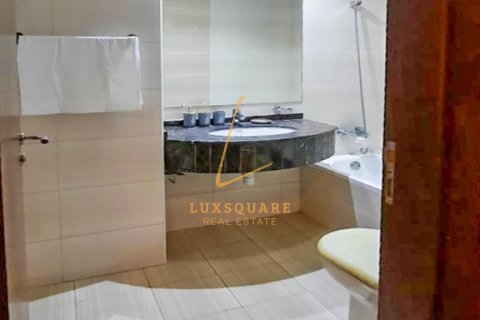 Apartment in Jumeirah Village Circle, Dubai 2 bedrooms, 104 sq.m. № 101456 - photo 13