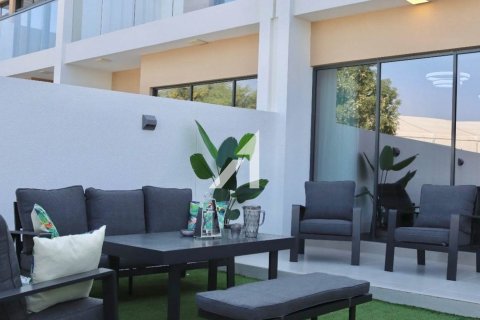 Villa in DAMAC Hills (Akoya by DAMAC), Dubai 3 bedrooms № 101449 - photo 3