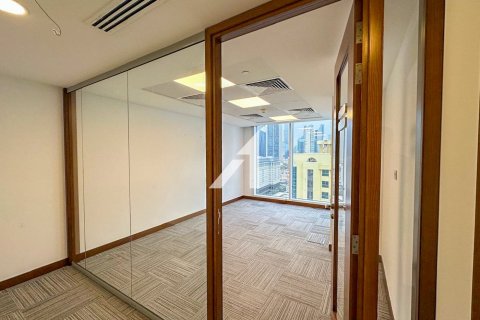 Office in Sheikh Zayed Road, Dubai 145 sq.m. № 101450 - photo 10