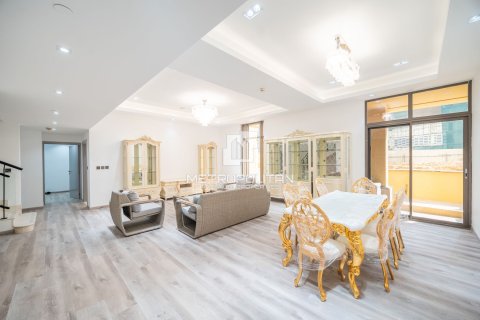 Apartment in Sadaf, Jumeirah Beach Residence, Dubai 3 bedrooms, 350 sq.m. № 73805 - photo 5