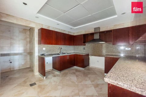 Appartement à Dubai, 2 chambres, 182.1 m², № 141745 - photo 16