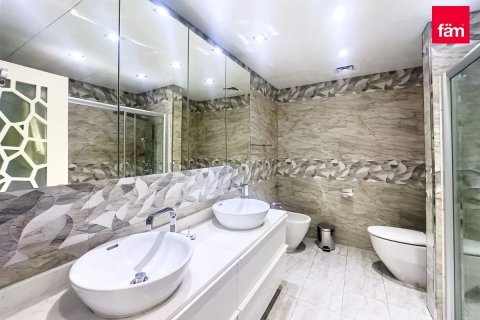 Apartment in Dubai 1 bedroom, 102.7 sq.m. № 141743 - photo 12