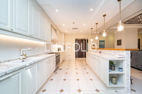 Penthouse in Dubai Marina, Dubai 5 bedrooms, 5093 sq.m. № 46027 - photo 6