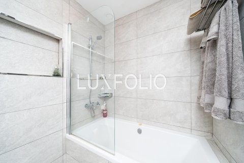 Penthouse in Dubai Marina, Dubai 5 bedrooms, 5093 sq.m. № 46027 - photo 11