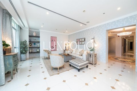 Penthouse in Dubai Marina, Dubai 5 bedrooms, 5093 sq.m. № 46027 - photo 3