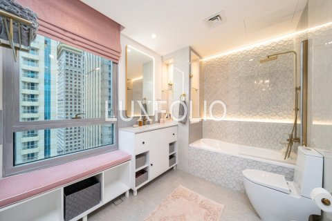 Penthouse in Dubai Marina, Dubai 5 bedrooms, 5093 sq.m. № 46027 - photo 14