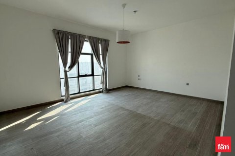 Villa in Al Furjan, Dubai 4 bedrooms, 611.3 sq.m. № 71615 - photo 4