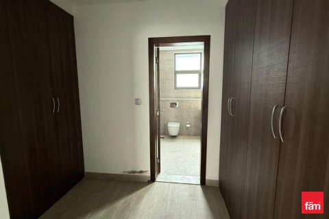 Villa in Al Furjan, Dubai 4 bedrooms, 611.3 sq.m. № 71615 - photo 3