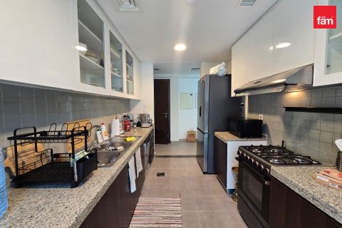 Townhouse in Dubai 3 bedrooms, 197.6 sq.m. № 135323 - photo 2
