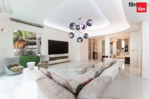 فيلا في البراري, دبي 2392.4 م² رقم 135318 - صورة 7