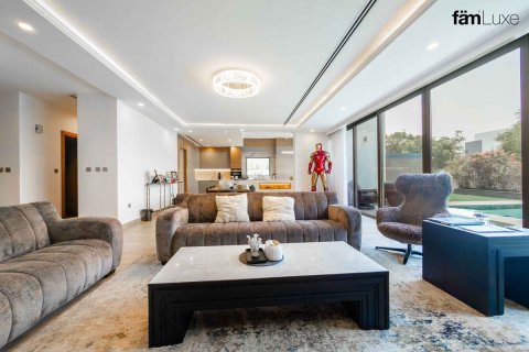 Villa in Dubai Hills Estate, Dubai 5 bedrooms, 609.4 sq.m. № 135325 - photo 25