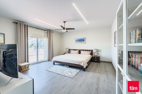 Villa à Dubai, 4 chambres, 560.4 m², № 40380 - photo 10