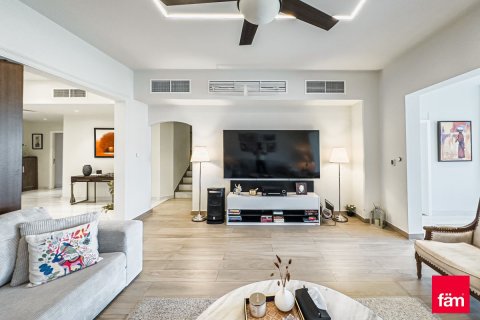 Villa à Dubai, 4 chambres, 560.4 m², № 40380 - photo 19