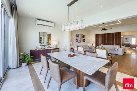 Villa à Dubai, 4 chambres, 560.4 m², № 40380 - photo 21