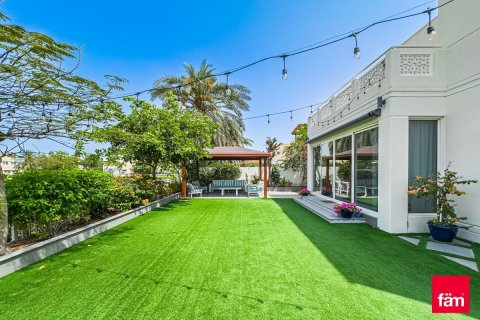 Villa à Dubai, 4 chambres, 560.4 m², № 40380 - photo 5