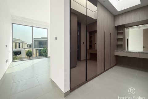 Villa in Dubai 4 bedrooms, 377.4 sq.m. № 42806 - photo 14