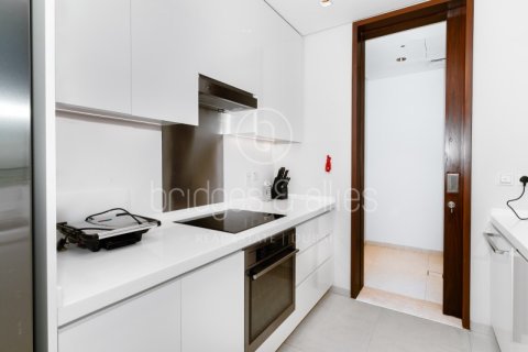 Apartamento en The Hills, Dubai, 2 dormitorios, 155.8 m², № 42808 - foto 8