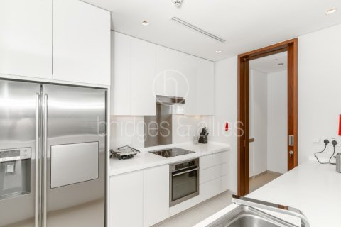 Apartamento en The Hills, Dubai, 2 dormitorios, 155.8 m², № 42808 - foto 7
