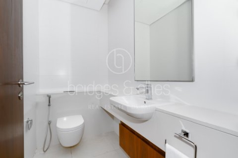 Apartamento en The Hills, Dubai, 2 dormitorios, 155.8 m², № 42808 - foto 23