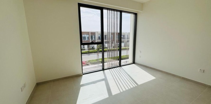 Villa en Dubai, 4 dormitorios, 257.5 m², № 59599