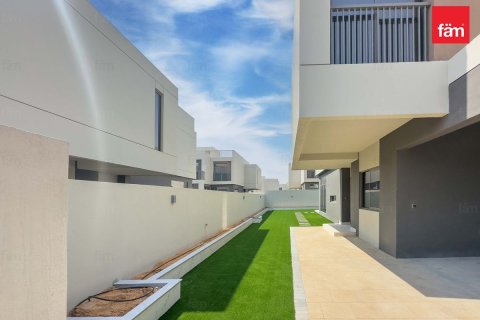 Villa in Dubai 4 bedrooms, 323.6 sq.m. № 59591 - photo 5