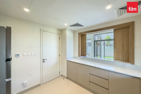 Villa in Dubai 4 bedrooms, 323.6 sq.m. № 59591 - photo 8