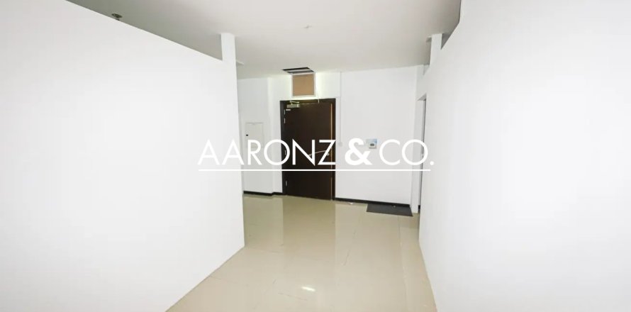 Bureau à Business Bay, Dubai, 145.8 m², № 78483