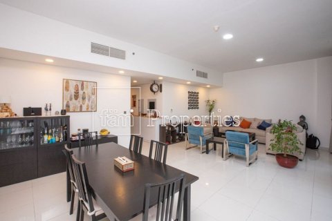 Снять в аренду таунхаус в Дубае: 2 спальни, 239.1м², № 100338 - фото 3