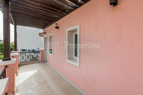 Villa à Dubai, 6 chambres, 555 m², № 100339 - photo 12