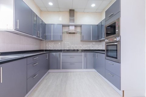 Villa à Dubai, 6 chambres, 555 m², № 100339 - photo 4