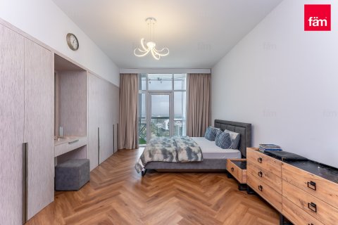 Apartment in Al Furjan, Dubai 3 bedrooms, 244 sq.m. № 100330 - photo 11