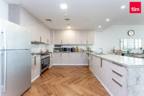 Apartment in Al Furjan, Dubai 3 bedrooms, 244 sq.m. № 100330 - photo 21