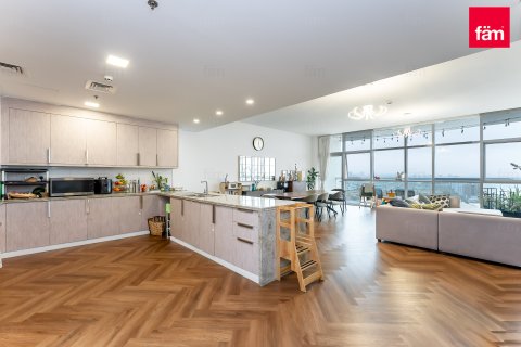 Apartment in Al Furjan, Dubai 3 bedrooms, 244 sq.m. № 100330 - photo 3