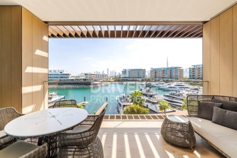 Купить квартиру в Jumeirah Bay Island, Джумейра, Дубай: 2 спальни, 209м², № 18729 - фото 1