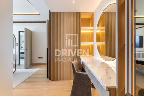 Купить квартиру в Jumeirah Bay Island, Джумейра, Дубай: 2 спальни, 209м², № 18729 - фото 15
