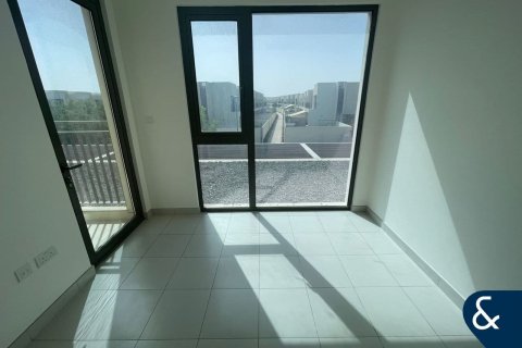 Villa in Dubai South (Dubai World Central), Dubai 3 bedrooms, 138 sq.m. № 76666 - photo 6