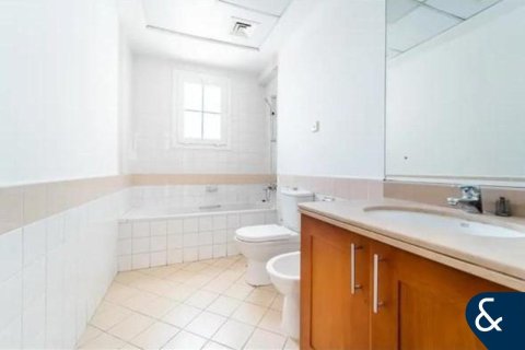 Villa in Arabian Ranches, Dubai 3 bedrooms, 235 sq.m. № 76669 - photo 9