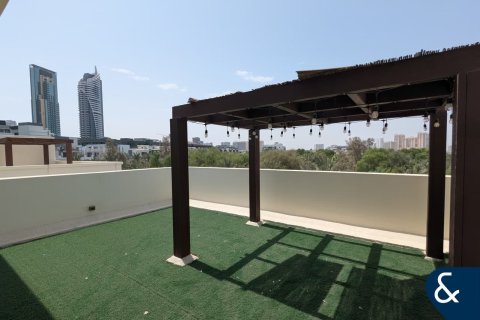 Villa in Jumeirah Village Circle, Dubai 3 bedrooms, 286 sq.m. № 76670 - photo 11