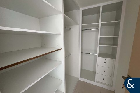 Villa in Mira Oasis, Reem, Dubai 4 bedrooms, 221 sq.m. № 76671 - photo 7