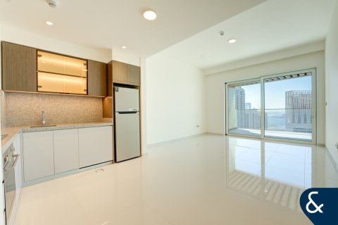 Apartamento en EMAAR Beachfront, Dubai Harbour, Dubai, 1 dormitorio, 85 m², № 76667 - foto 5