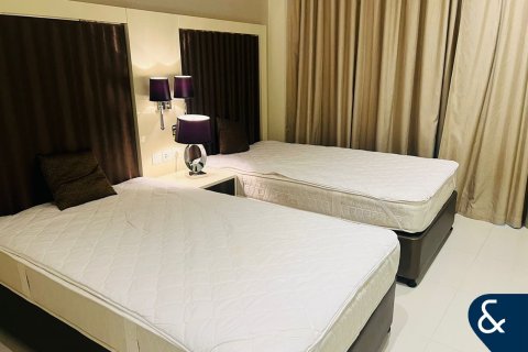 Apartment in Business Bay, Dubai 2 bedrooms, 117 sq.m. № 76672 - photo 13