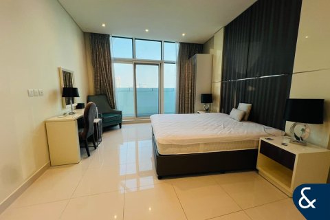 Apartment in Business Bay, Dubai 2 bedrooms, 117 sq.m. № 76672 - photo 11