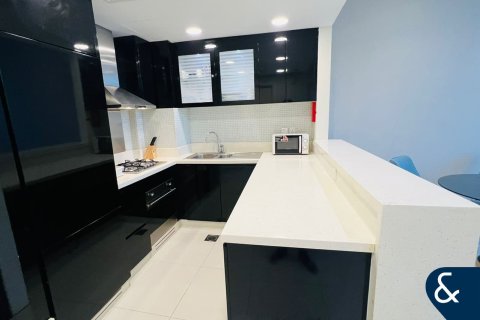 Apartment in Business Bay, Dubai 2 bedrooms, 117 sq.m. № 76672 - photo 6